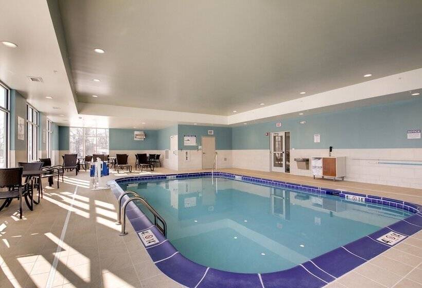هتل Holiday Inn Express & Suites Galesburg, An Ihg