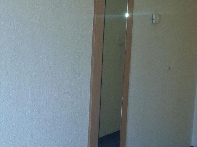 Отель Ibis Budget Besancon Ouest