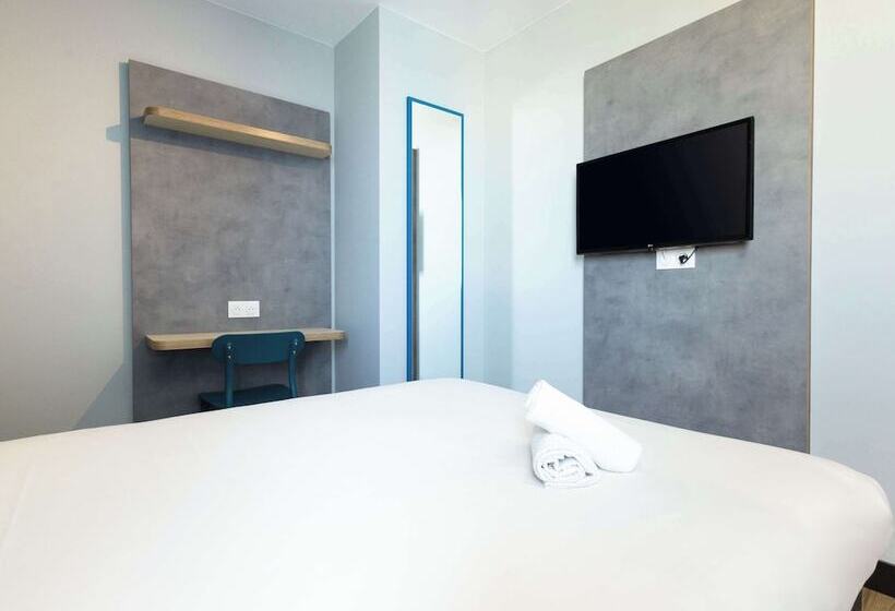 هتل Ibis Budget Nanterre La Defense
