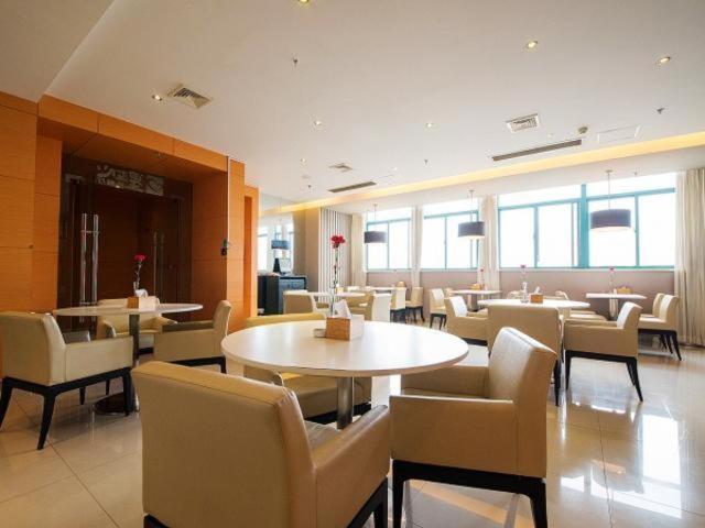 Отель Jinjiang Inn Nantong Gongnong Road