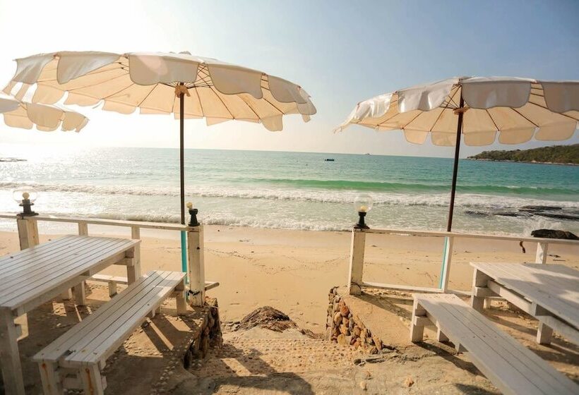 فندق Sangthian Beach Resort