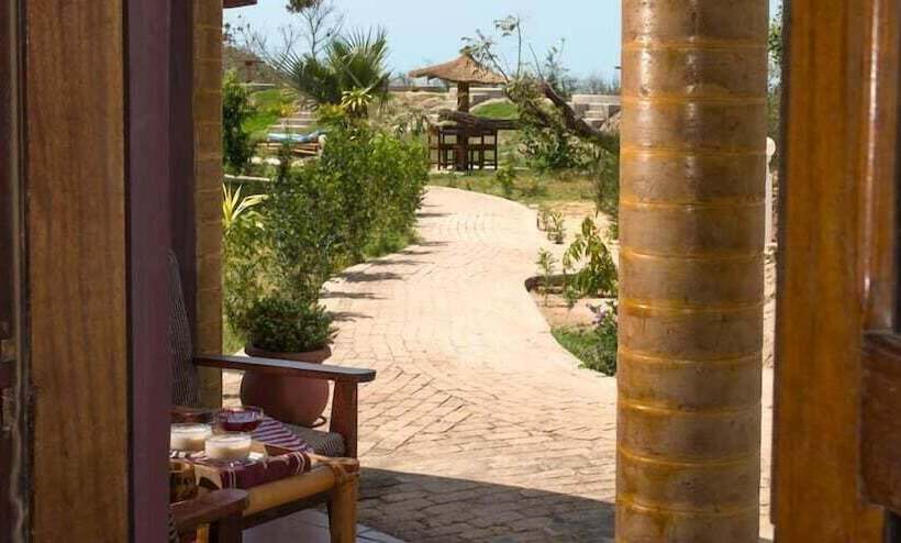 هتل Tanji Bird Reserve Eco Lodge   Adults Only