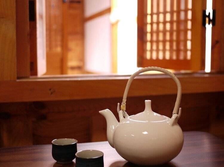پانسیون Haemil Hanok Guesthouse