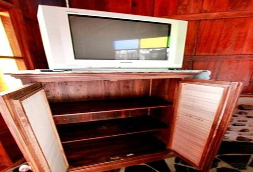 פנסיון J & J Guesthouse