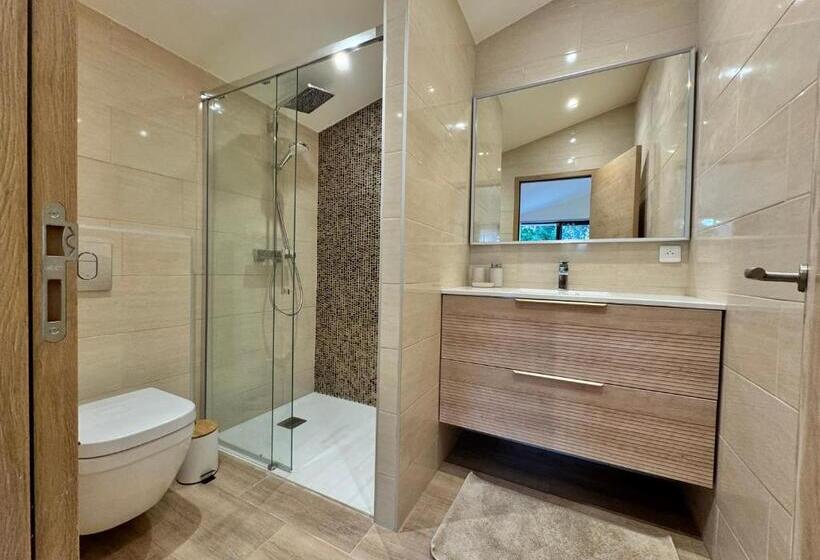 مبيت وإفطار Villa La Source 83   Room Close To St Tropez