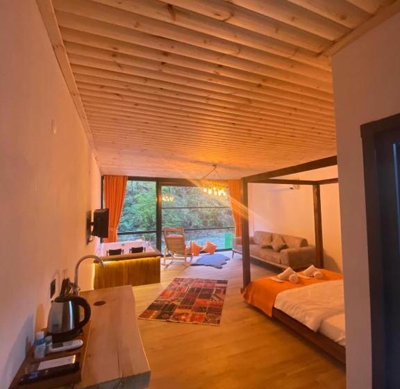 住宿加早餐  Ray Suit Bungalov