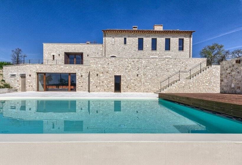 호텔 Agriturismo Colli Martani