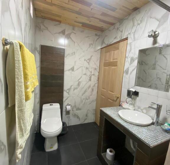 هتل Cabañas Rochivo Ranch
