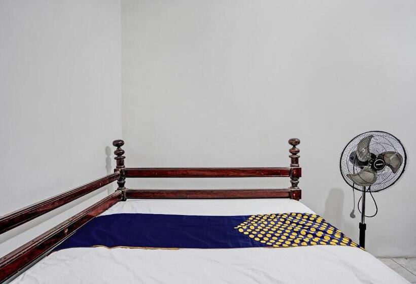 هتل Spot On 92595 Umi Homestay Syariah