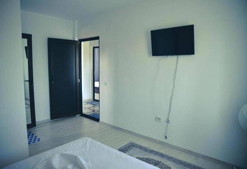 پانسیون Casa Rebeka