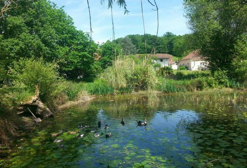 مبيت وإفطار De Couleurs Et D Eau Fraîche