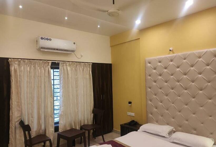 בית מלון כפרי Deepak Executive, Ganpatipule