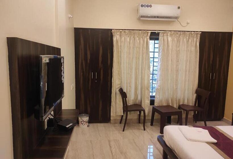 בית מלון כפרי Deepak Executive, Ganpatipule