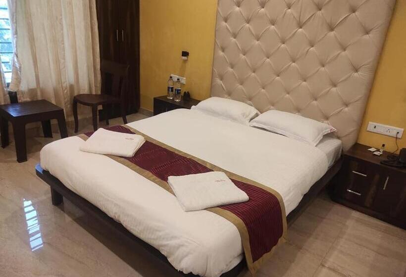 בית מלון כפרי Deepak Executive, Ganpatipule