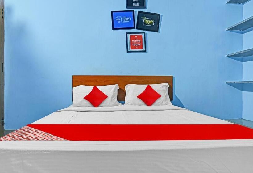בית מלון כפרי Oyo Flagship 81392 Royal Plazza Homestay