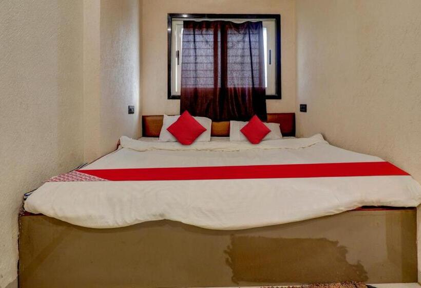 Отель Oyo Flagship 81405 Onyx Inn