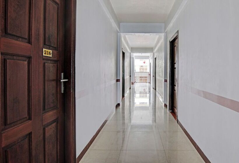 هتل Spot On 92599 Pondok Anggrek Syariah