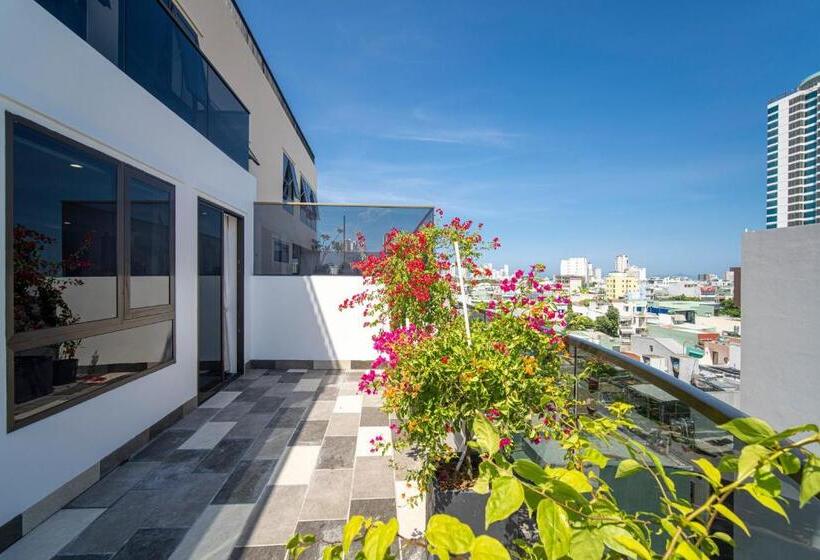 Hsuites Riverside Hotel And Apartment