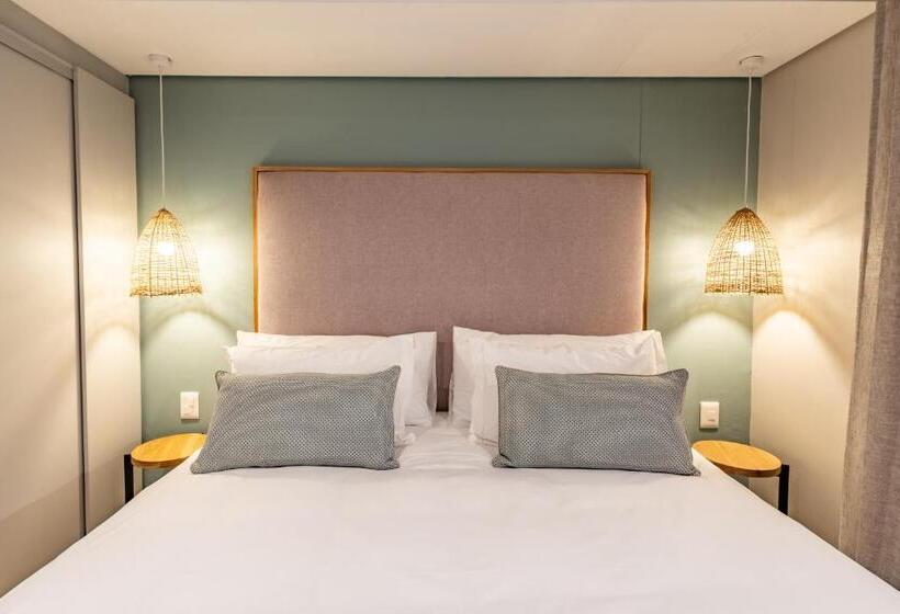 Plett Quarter Hotel   Lion Roars Hotels & Lodges