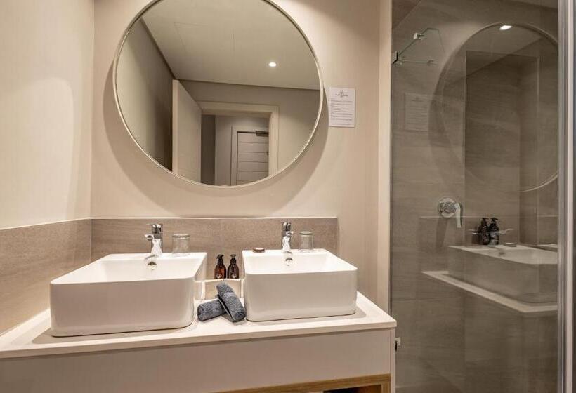 Plett Quarter Hotel   Lion Roars Hotels & Lodges