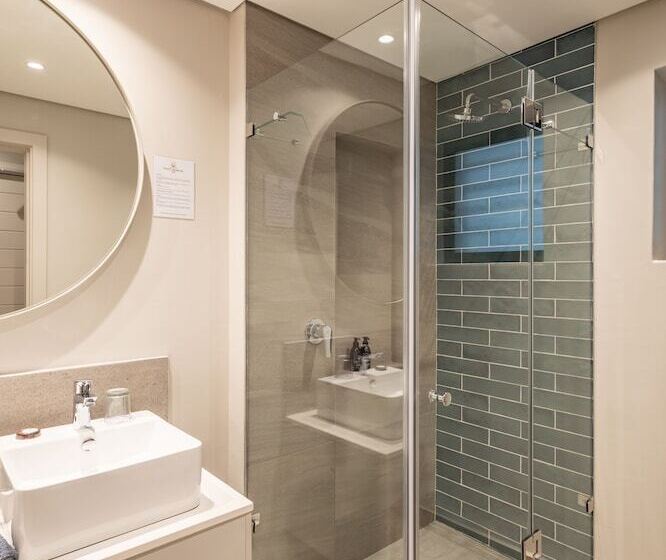 Plett Quarter Hotel   Lion Roars Hotels & Lodges