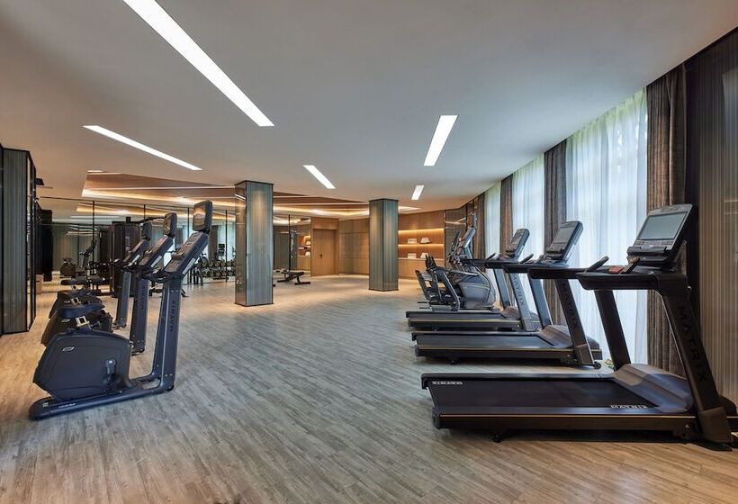 בית מלון כפרי Four Points By Sheraton Hainan, Qiongzhong