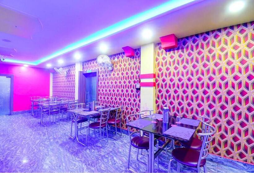 فندق Oyo Flagship 81403c  Mani Tarini