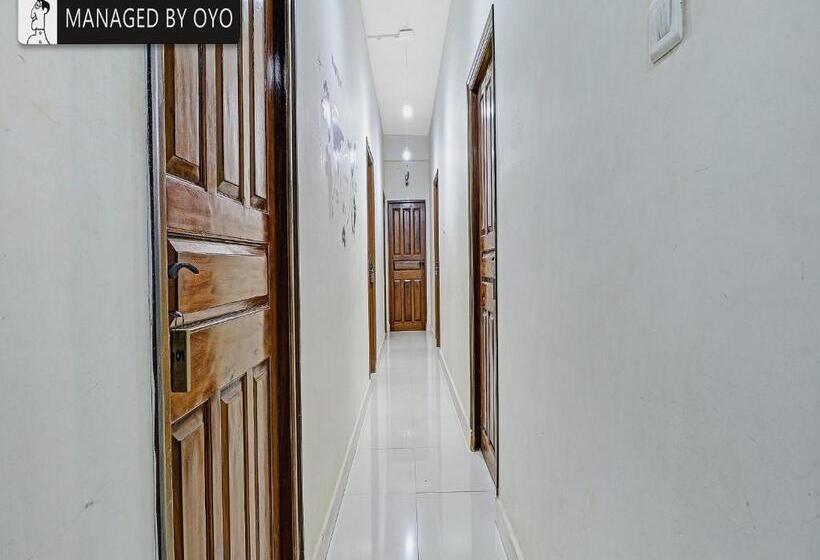 호텔 Oyo Silverkey Executive Stays 81374 Goodstays