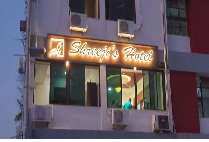 هتل Shreeji S