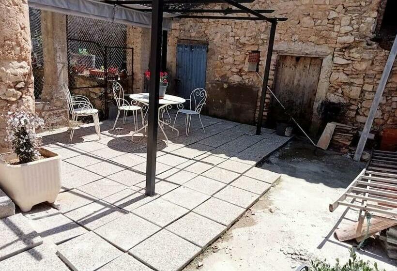 L Atelier De Raymond