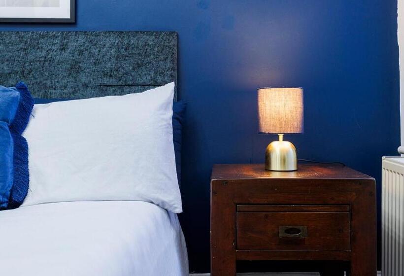 פנסיון Catford Private Room + En Suite