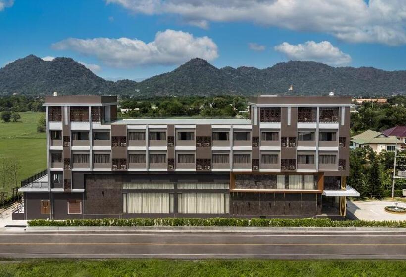 Ysw Hotel Lopburi