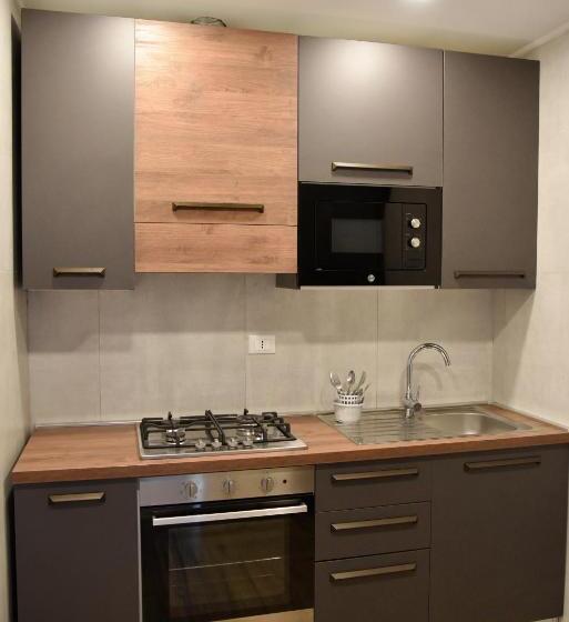 تختخواب و صبحانه La Maison Latina Guest House
