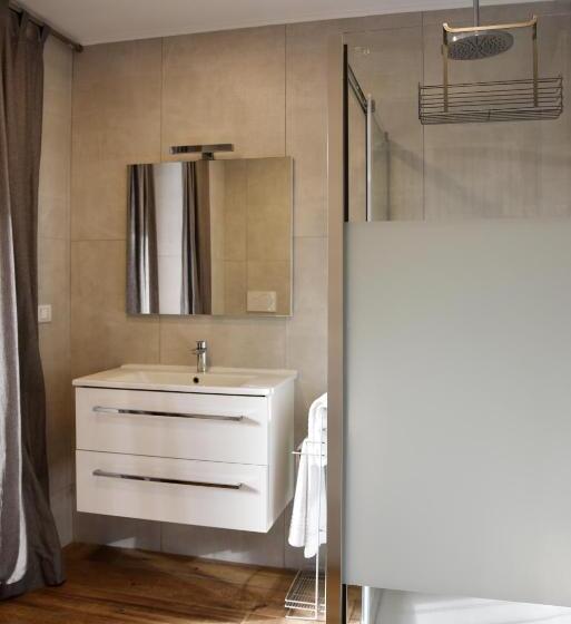 تختخواب و صبحانه La Maison Latina Guest House