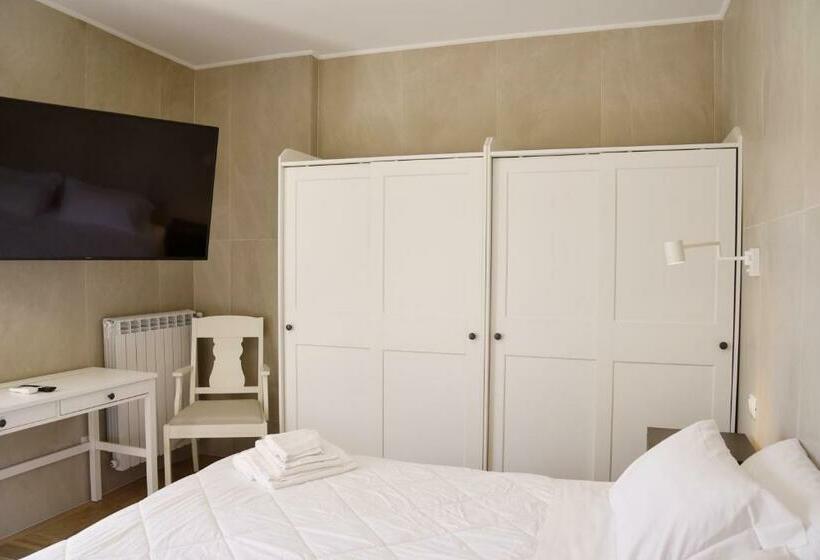 تختخواب و صبحانه La Maison Latina Guest House