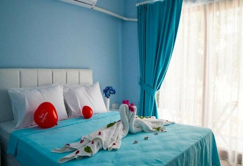 تختخواب و صبحانه Marquis Blue