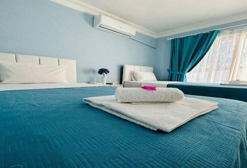 تختخواب و صبحانه Marquis Blue