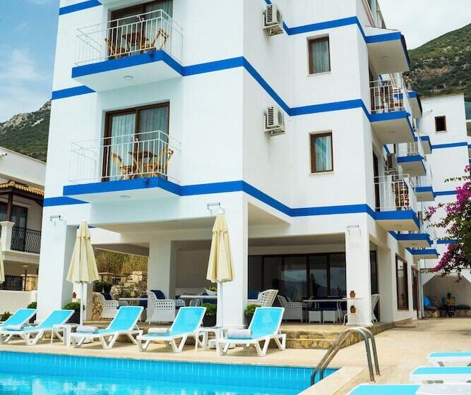 تختخواب و صبحانه Marquis Blue