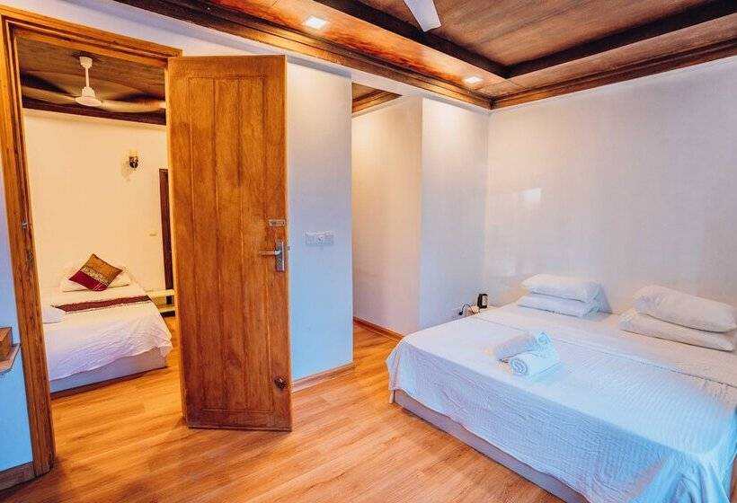 هتل Fuvahmulah Central