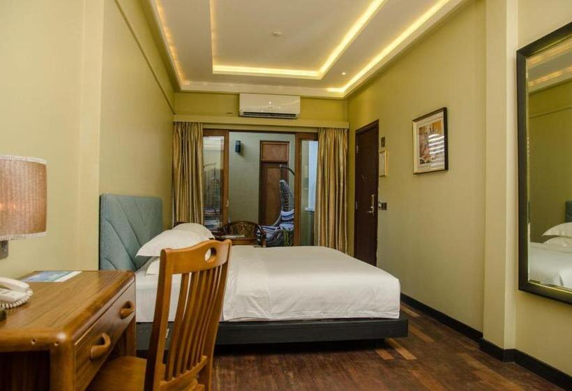 هتل Fuvahmulah Central