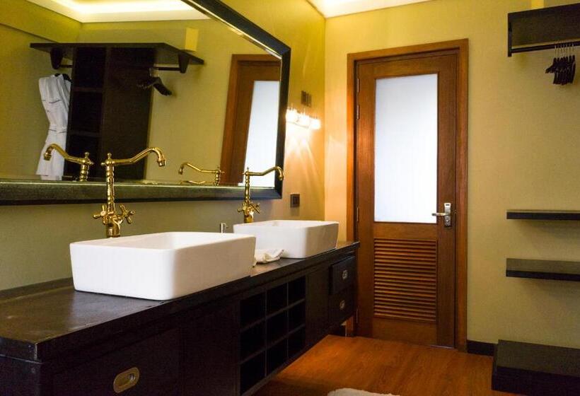 هتل Fuvahmulah Central