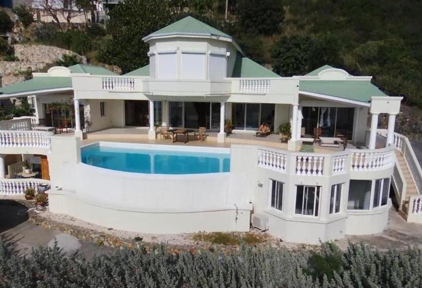 پانسیون Grand Case Palace