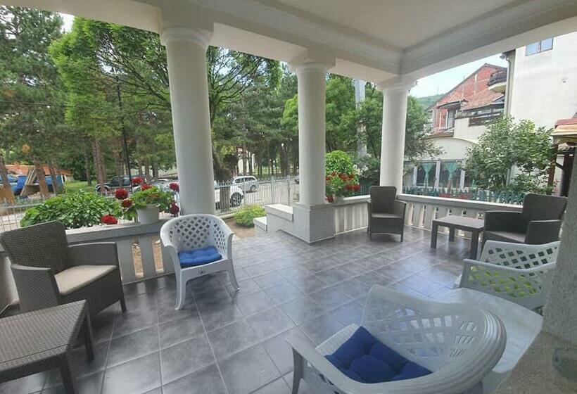 پانسیون Studio Vik