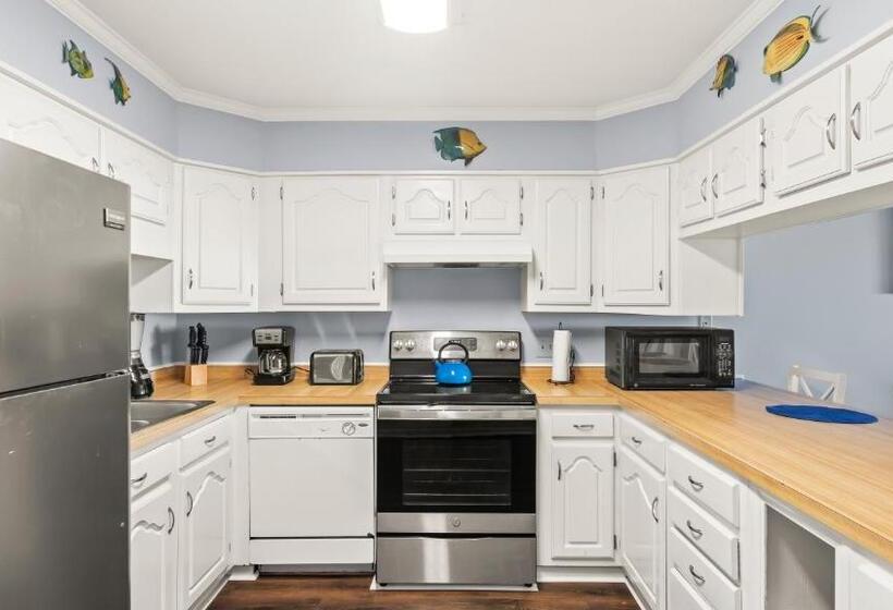 301a Queens Grant