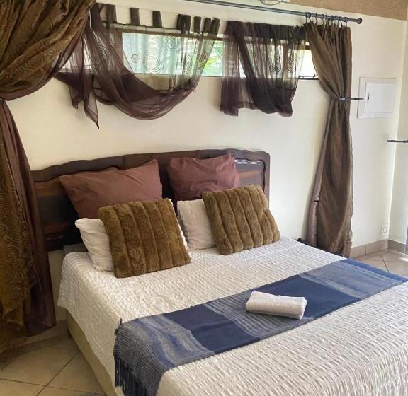 צימר Serengeti Sands Lodge