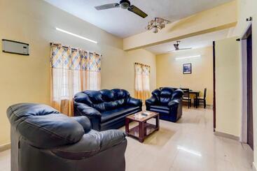 هتل Oyo Flagship 81352 Sree Sr Home Stay Service Apartment