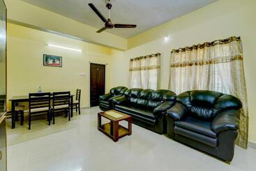 هتل Oyo Flagship 81352 Sree Sr Home Stay Service Apartment