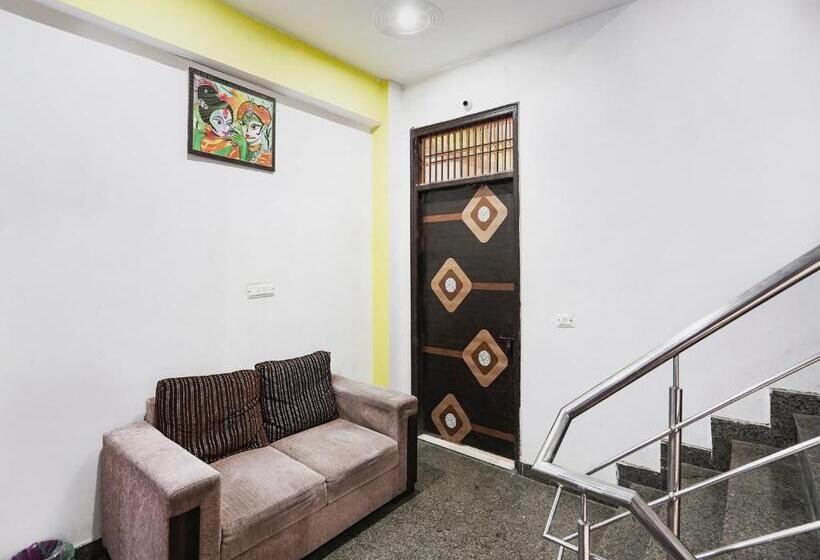 هتل Oyo Flagship 81368  Jai Shree