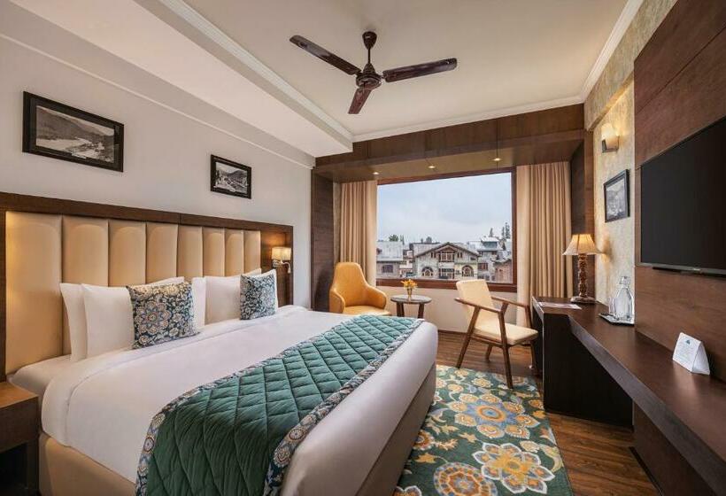 בית מלון כפרי Welcomheritage Grand, Srinagar