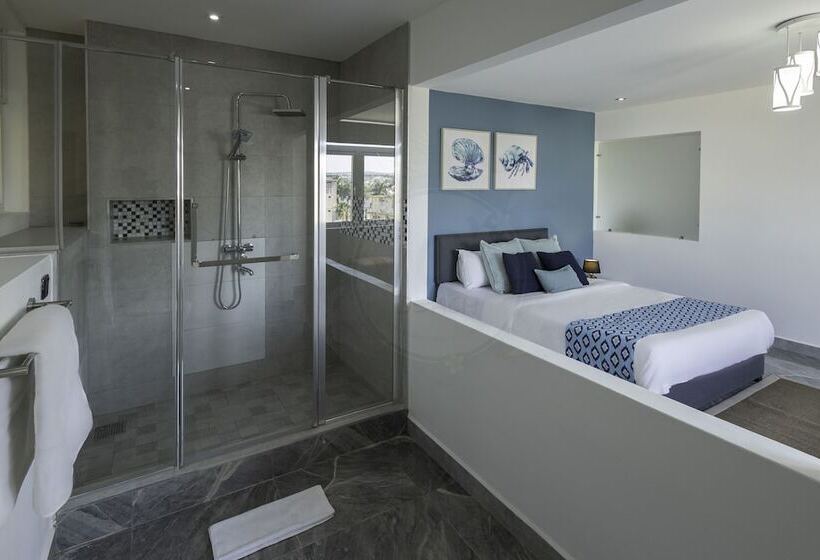 O Beach Boutique Studios